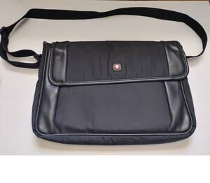 Swiss Gear Laptop Shoulder Bag 14 In Black Unisex